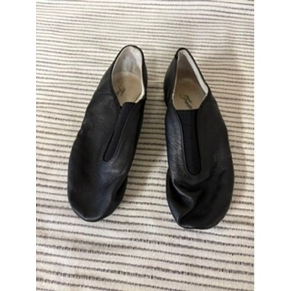 Theatricals Black Leather Split Sole Jazz Shoes Style T7902 Kids Size 5.5